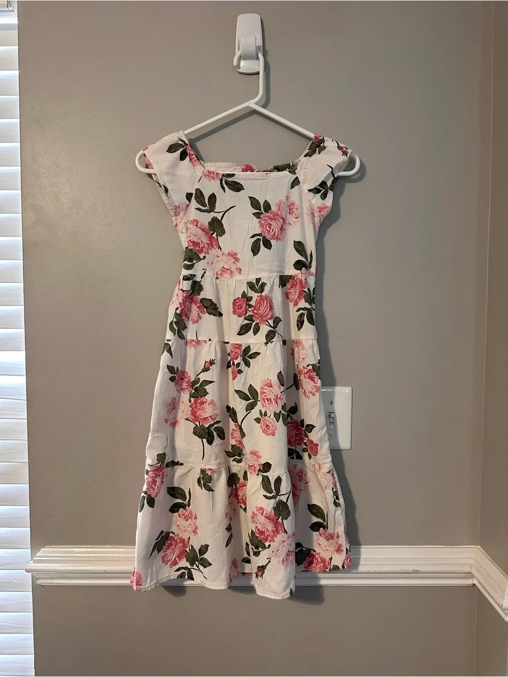 Old Navy Girls Floral Dress size 8